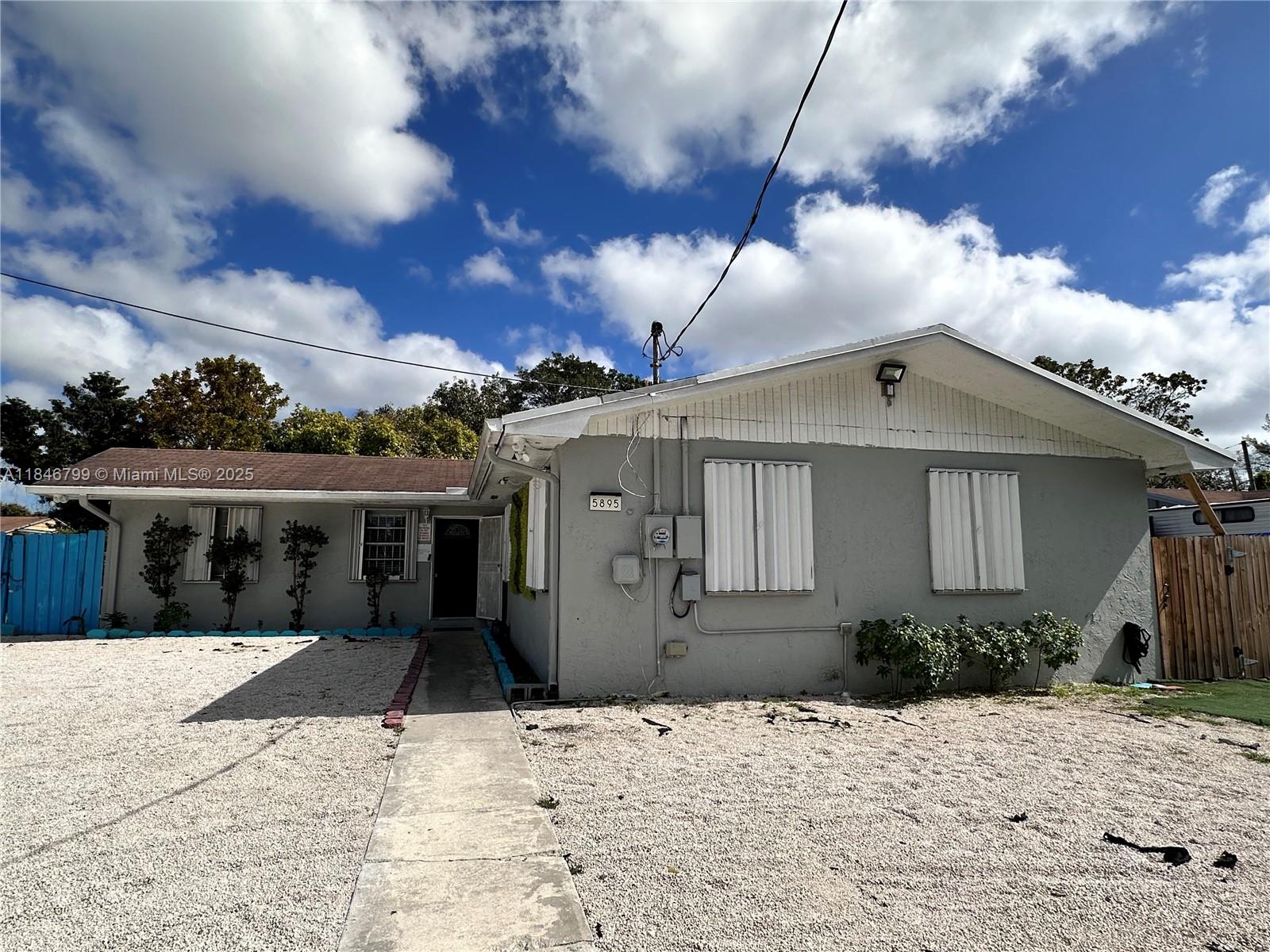 Ver detalles / sq. ft. $ 2025-07-25 0 foto