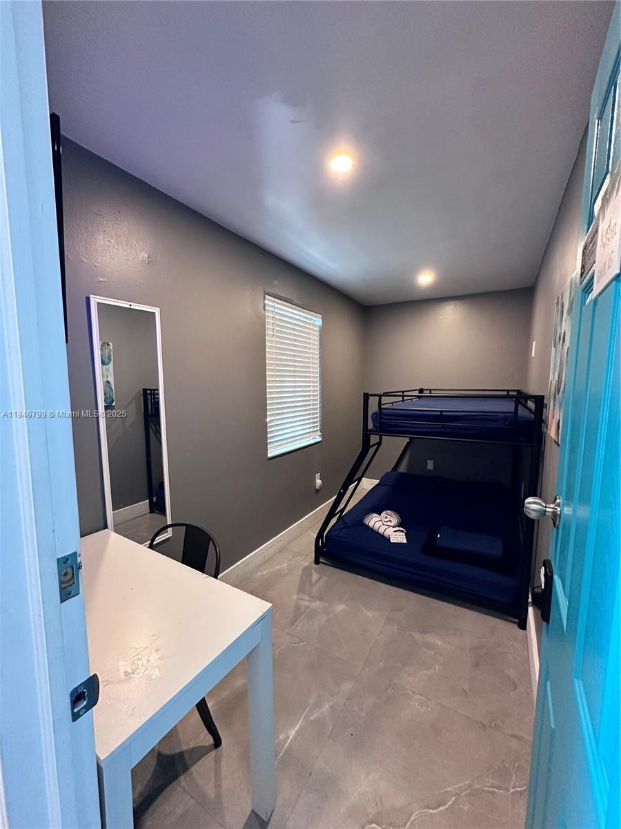 Ver detalles / sq. ft. $ 2025-07-25 0 foto