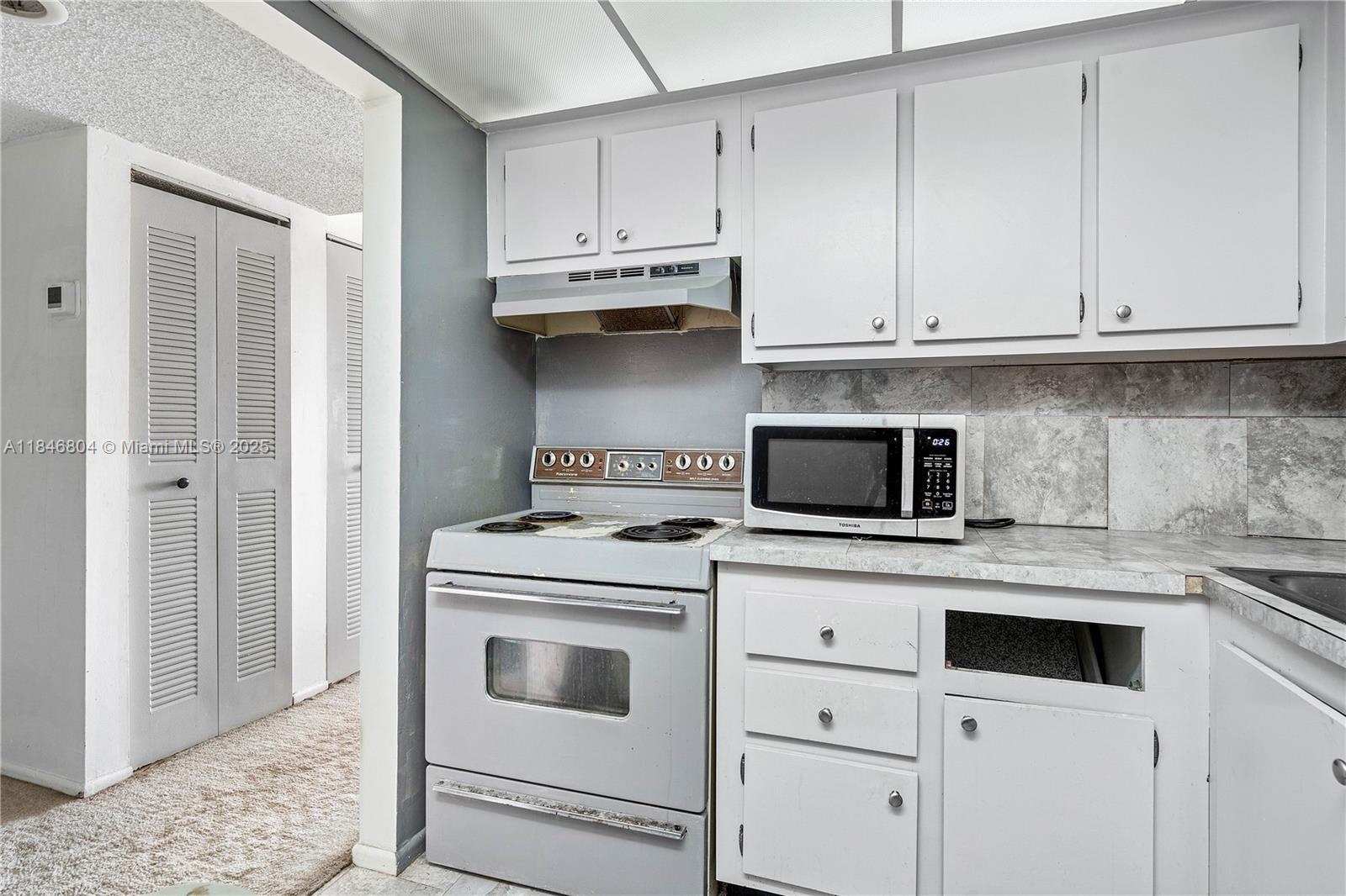 See details 413 1 / 2 808 sq. ft. $ 2025-07-25 0 Photo