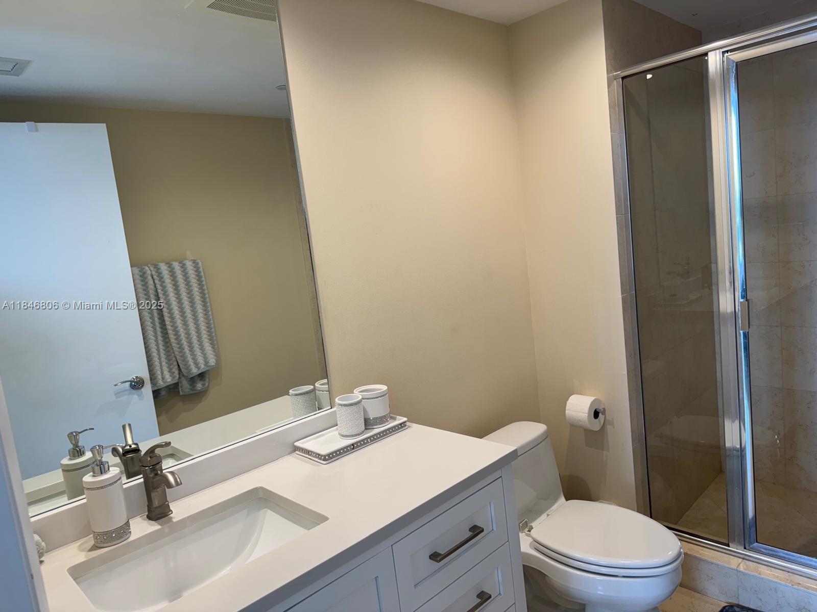 See details 3208 3 / 3 1571 sq. ft. $ 2025-07-25 0 Photo