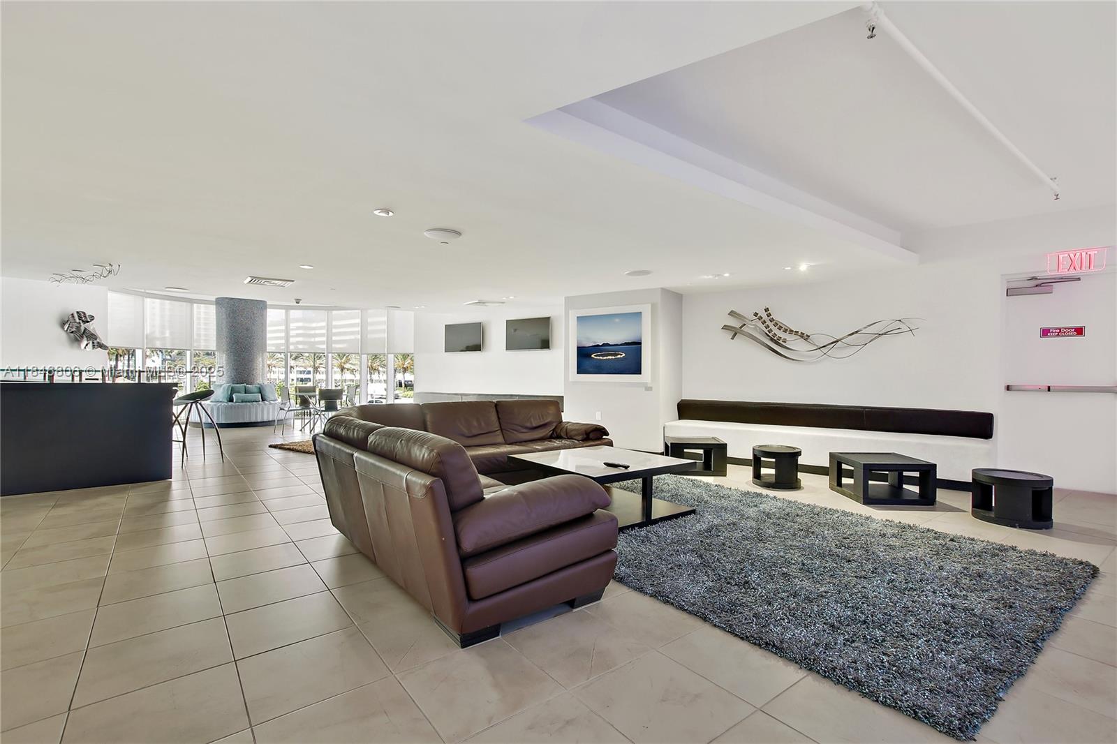 See details 3208 3 / 3 1571 sq. ft. $ 2025-07-25 0 Photo