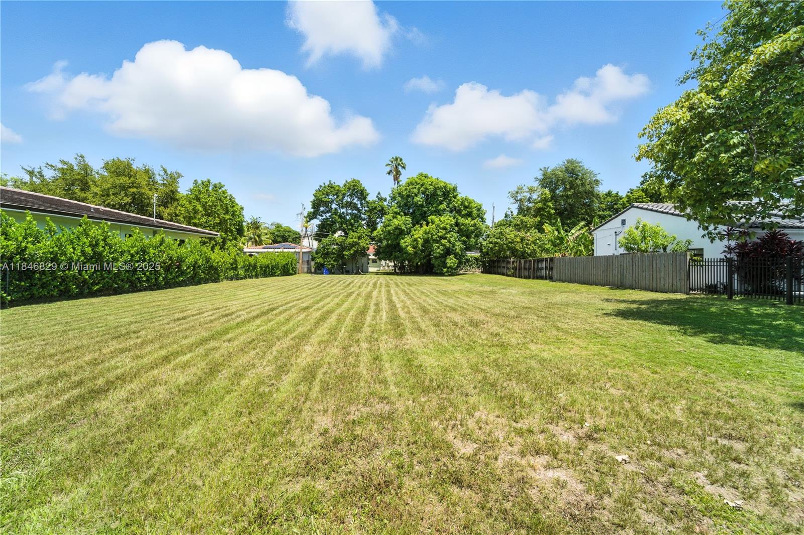See details / sq. ft. $ 2025-07-25 0 Photo