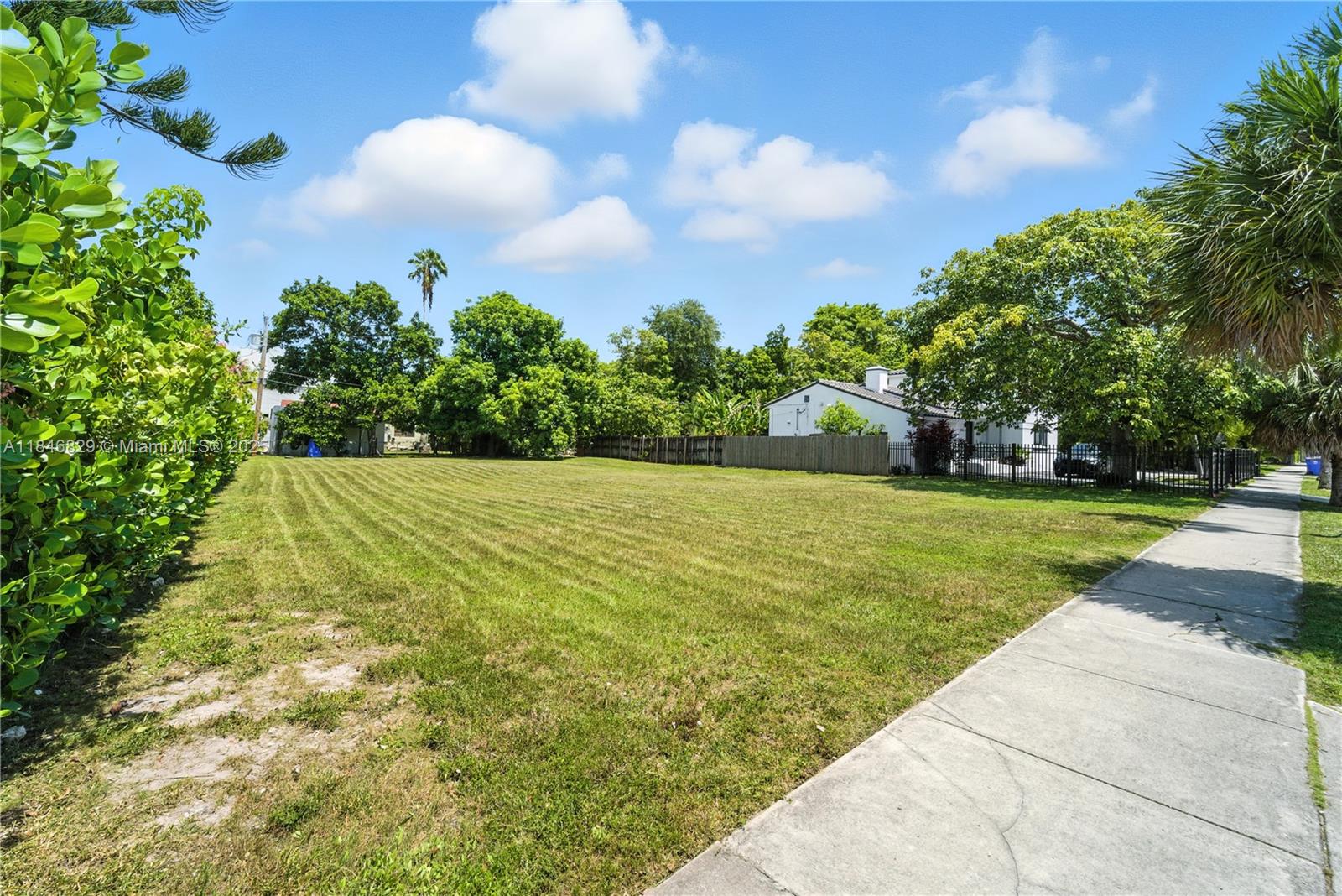 See details / sq. ft. $ 2025-07-25 0 Photo