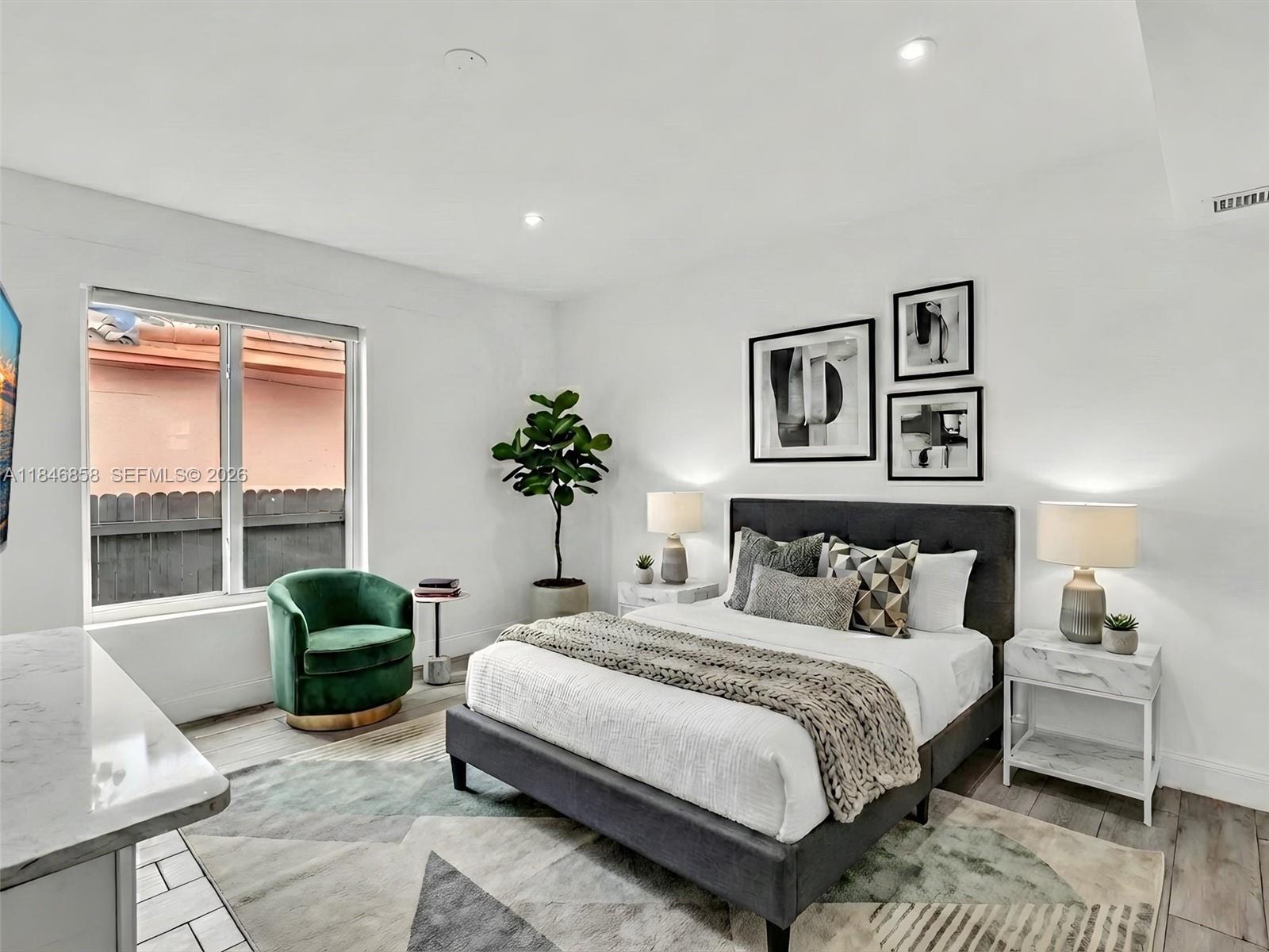 420 5 / 4 2465 sq. ft. $ 2025-12-22 0 Photo