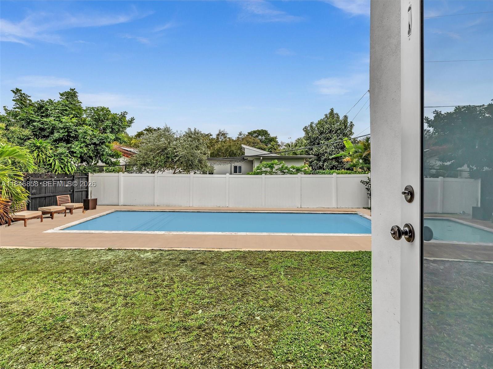 420 5 / 4 2465 sq. ft. $ 2025-12-22 0 Photo