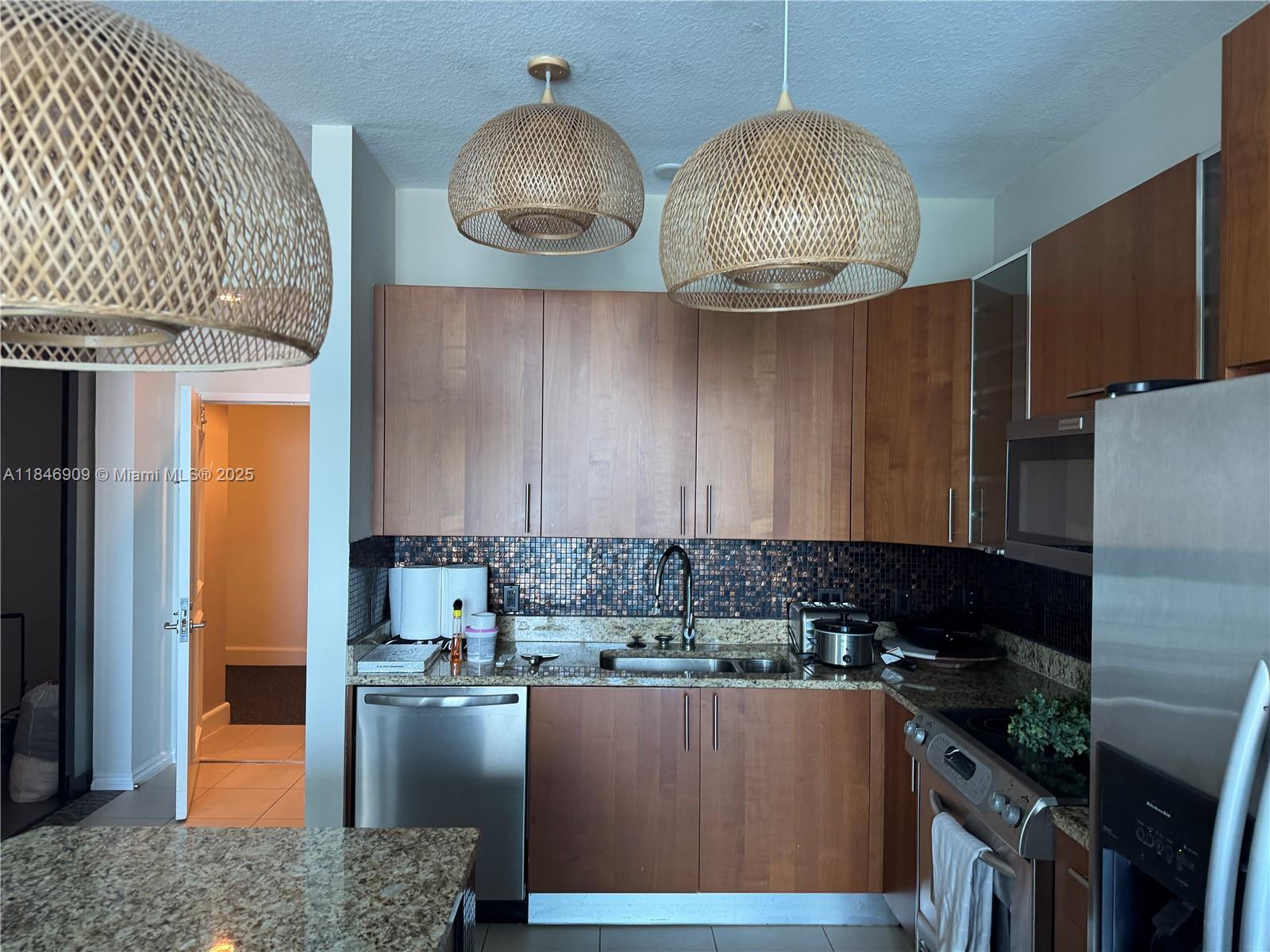 Photo of 1945 Ocean Dr  #2311, Hallandale Beach, Florida, 33009 - 