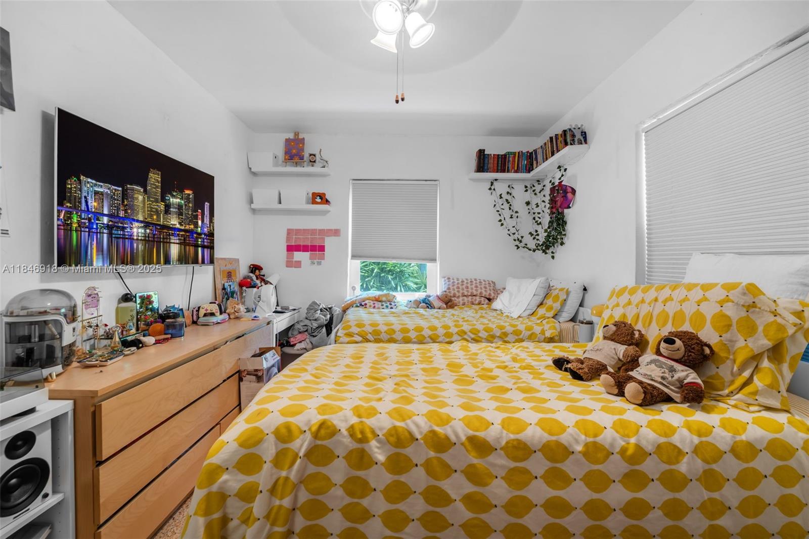 Ver detalles / 1426 sq. ft. $ 2025-07-25 0 foto