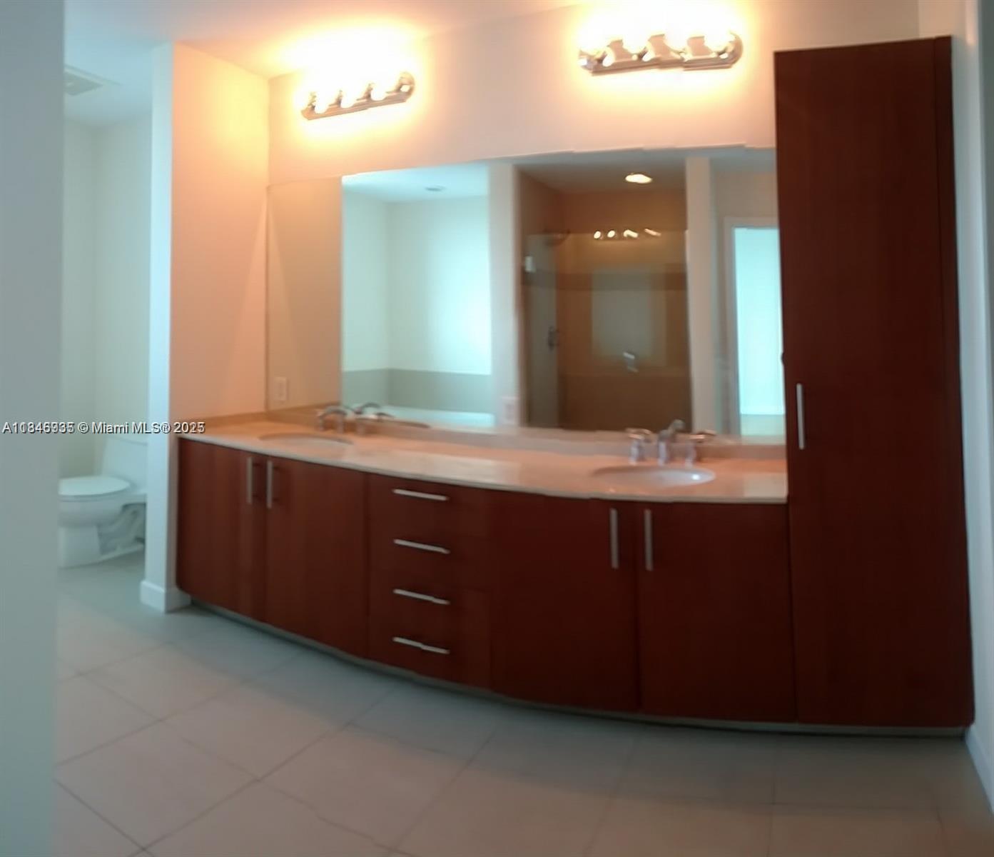 Photo of 1945 Ocean Dr  #1103, Hallandale Beach, Florida, 33009 - 