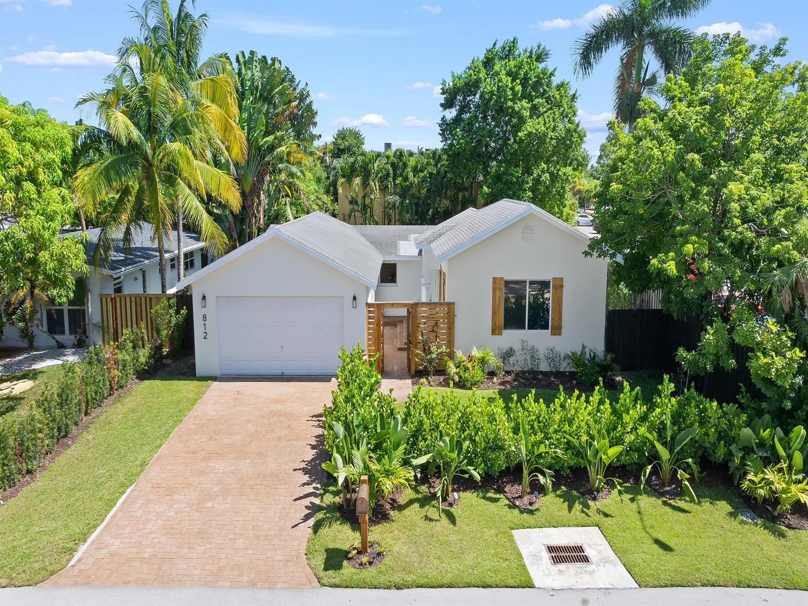 Ver detalles 812 2 / 2 1846 sq. ft. $ 2025-09-23 0 foto