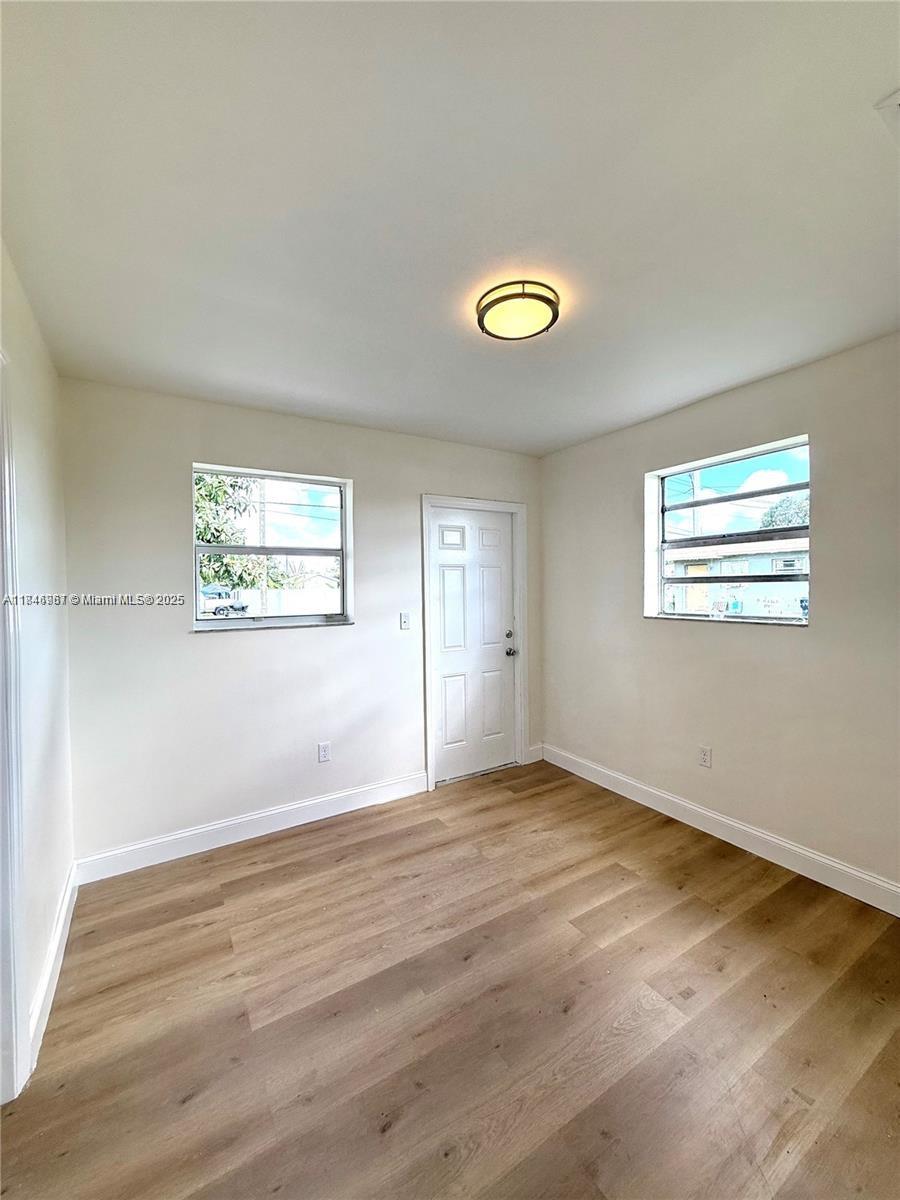 See details / 1325 sq. ft. $ 2025-07-25 0 Photo