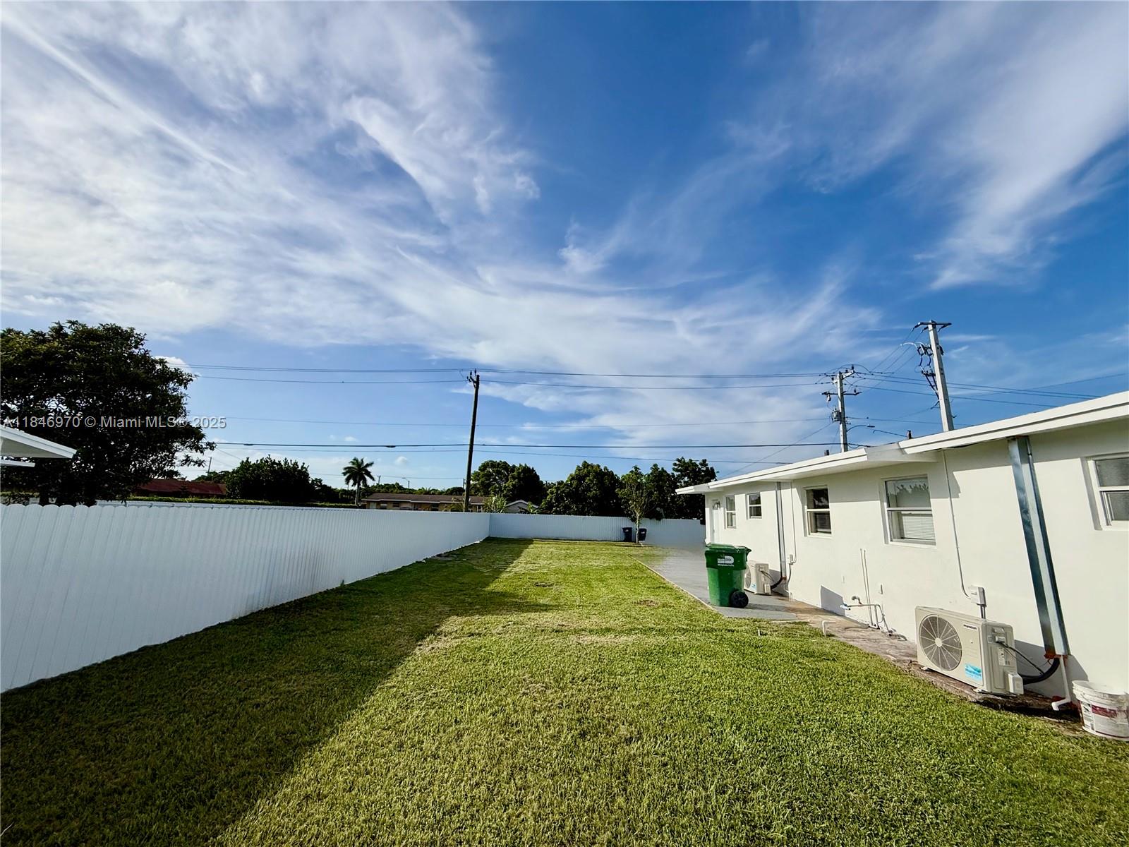 Ver detalles / 1325 sq. ft. $ 2025-07-25 0 foto