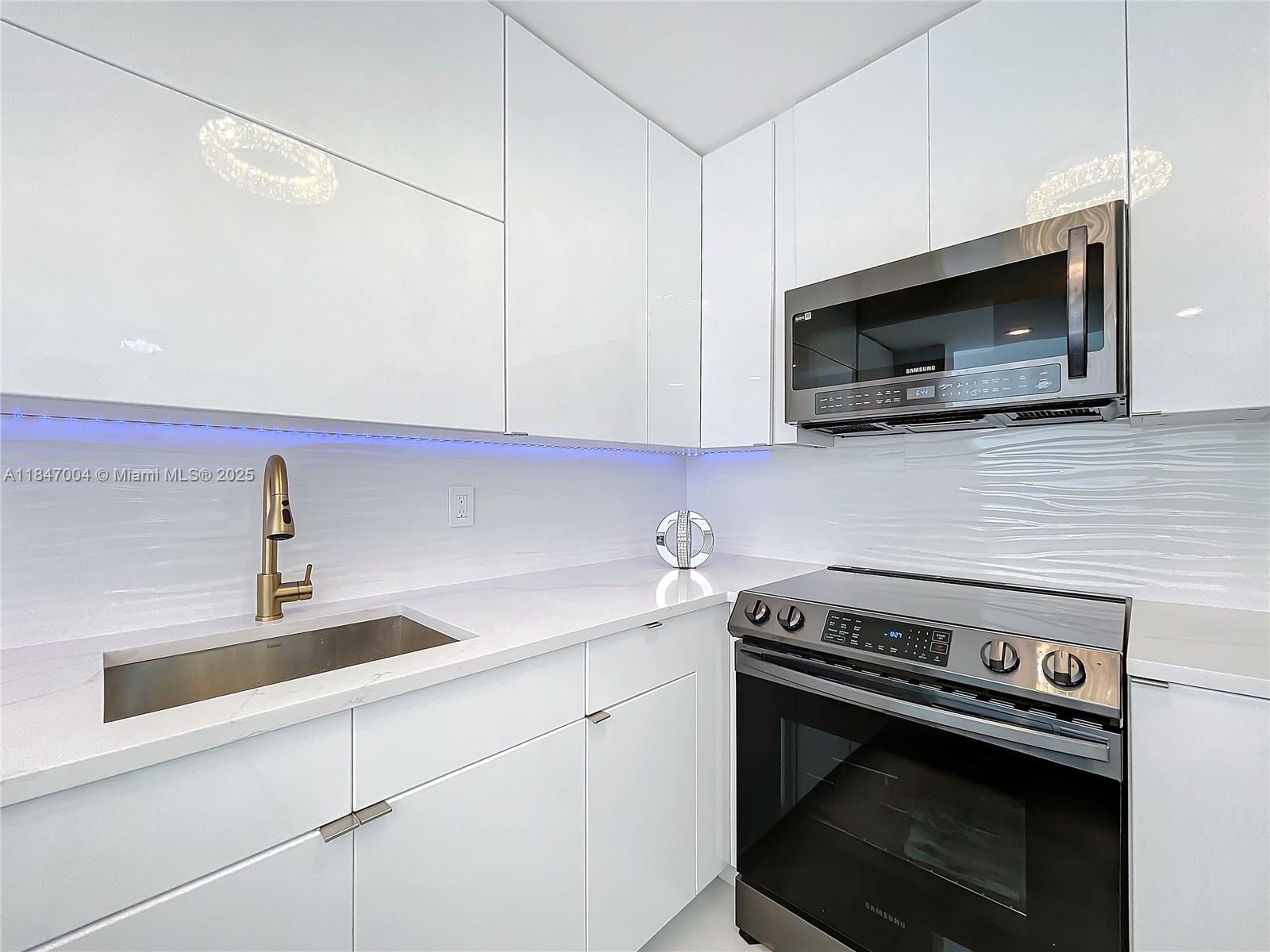 Photo of 2017 Ocean Dr #1206, Hallandale Beach, Florida, 33009 -