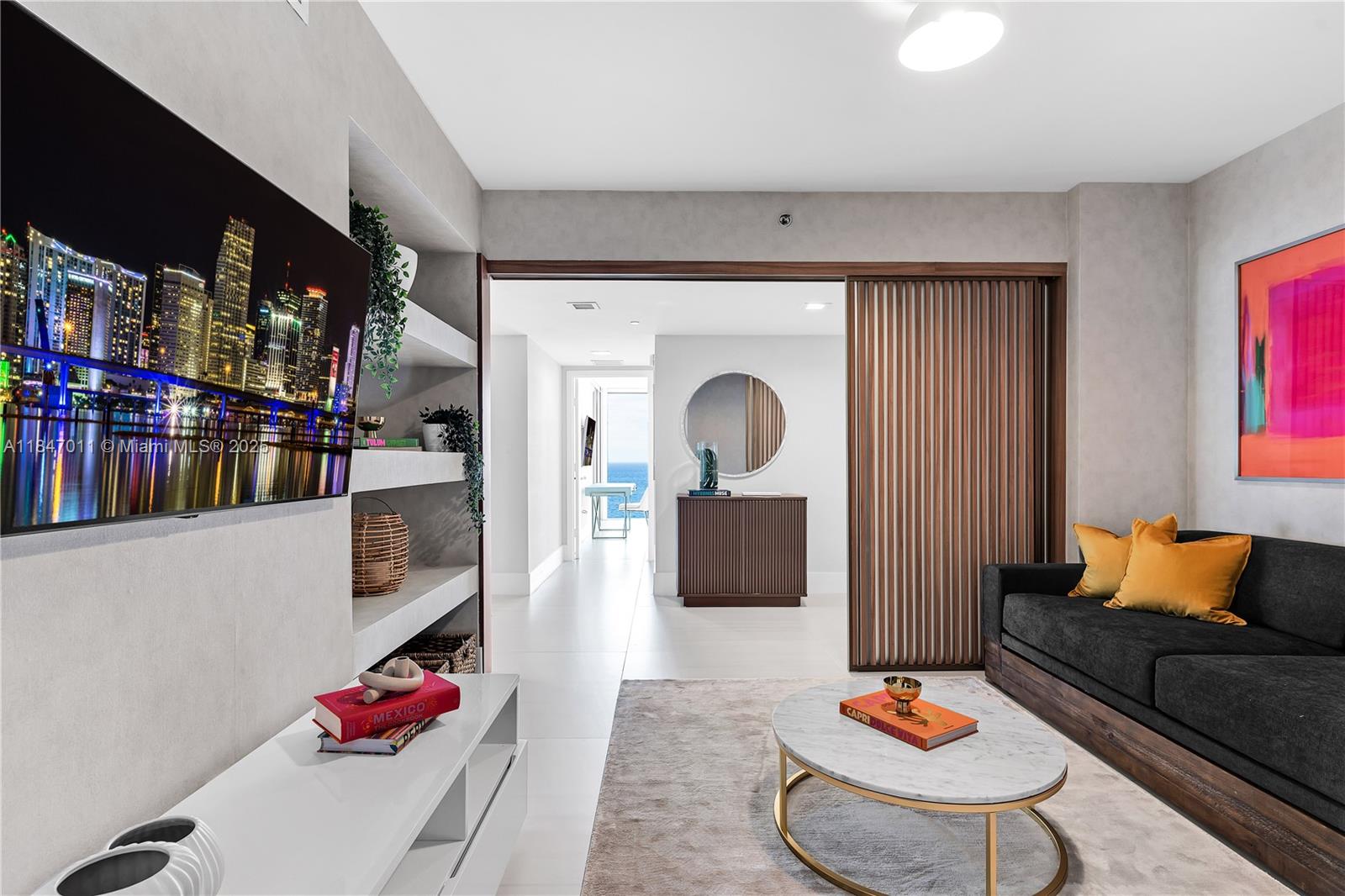 Ver detalles 1501 3 / 3 2065 sq. ft. $ 2025-07-25 0 foto