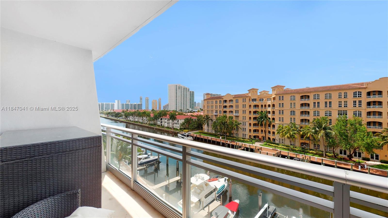 Photo of 2950 188th St #423, Aventura, Florida, 33180 -