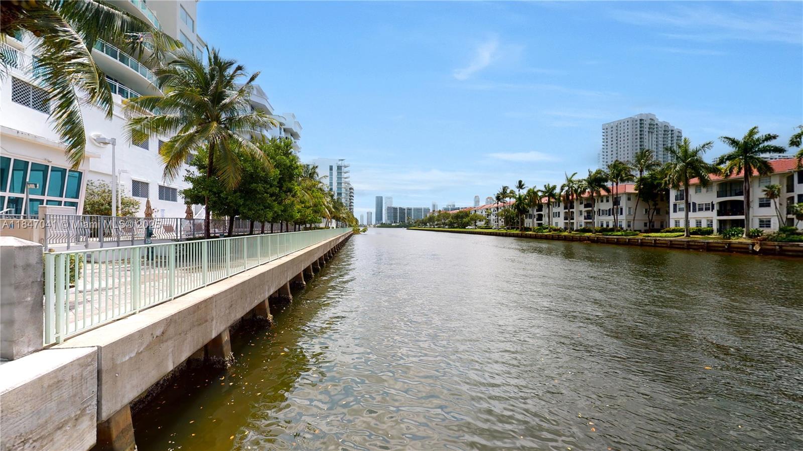 Photo of 2950 188th St  #423, Aventura, Florida, 33180 - 