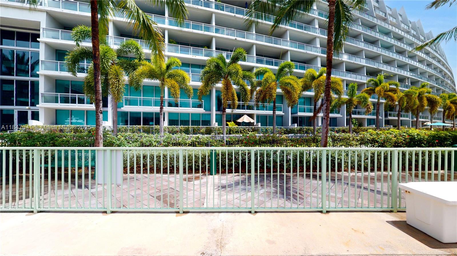 Photo of 2950 188th St  #423, Aventura, Florida, 33180 - 