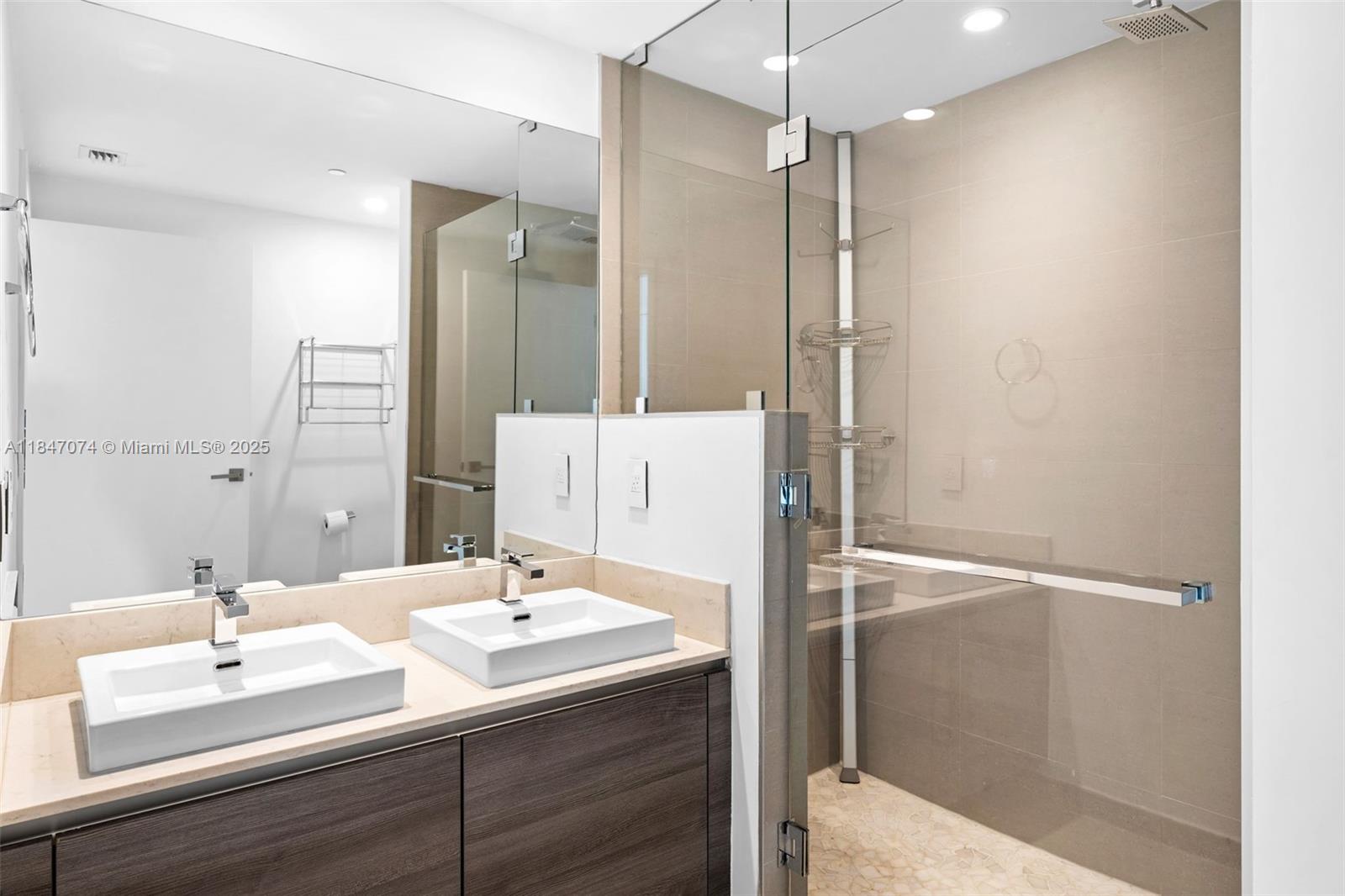 Photo of 1080 Brickell Ave  #2509, Miami, Florida, 33131 - 