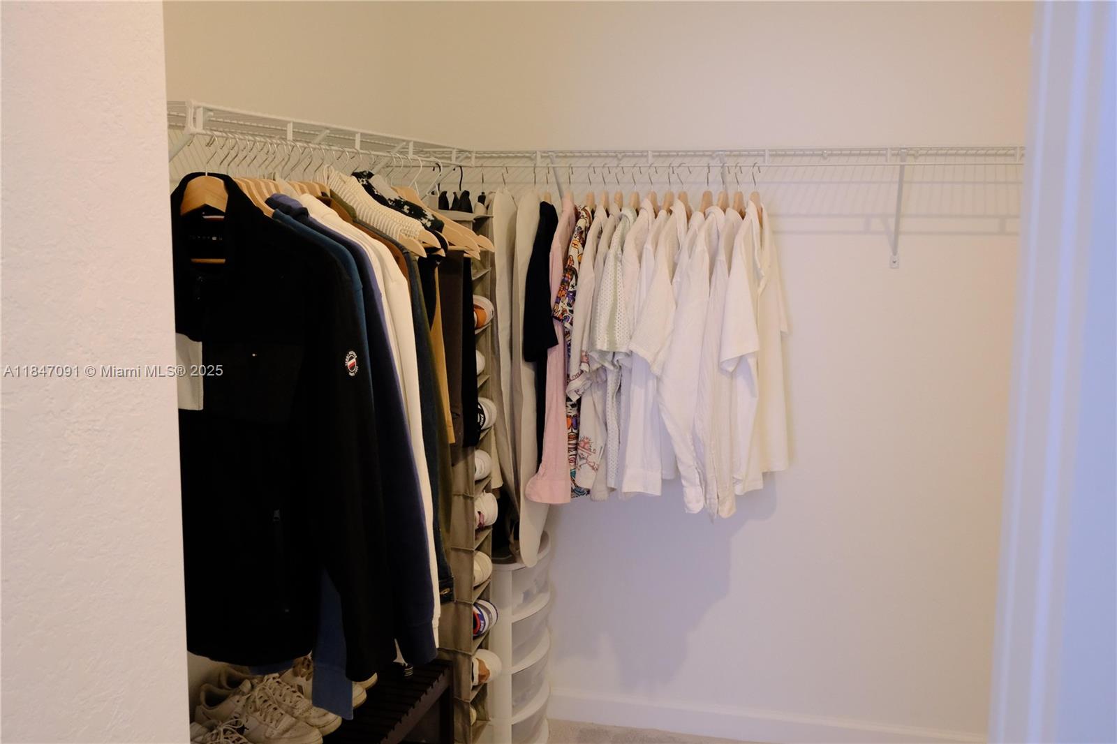 Подробнее 23156 3 / 3 1827 кв.футов $ 2025-12-22 0 Фото