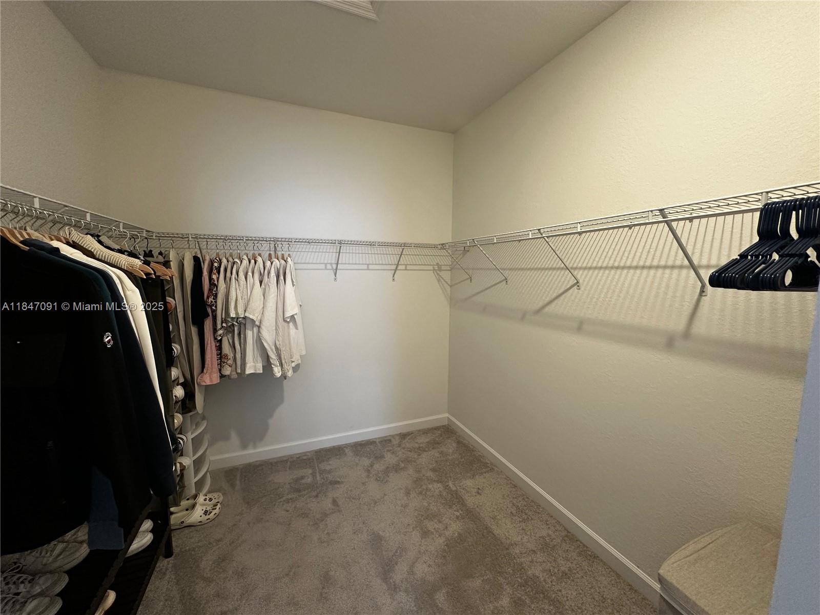 Подробнее 23156 3 / 3 1827 кв.футов $ 2025-12-22 0 Фото