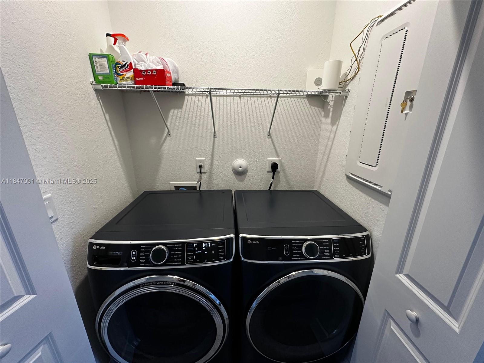 Подробнее 23156 3 / 3 1827 кв.футов $ 2025-12-22 0 Фото