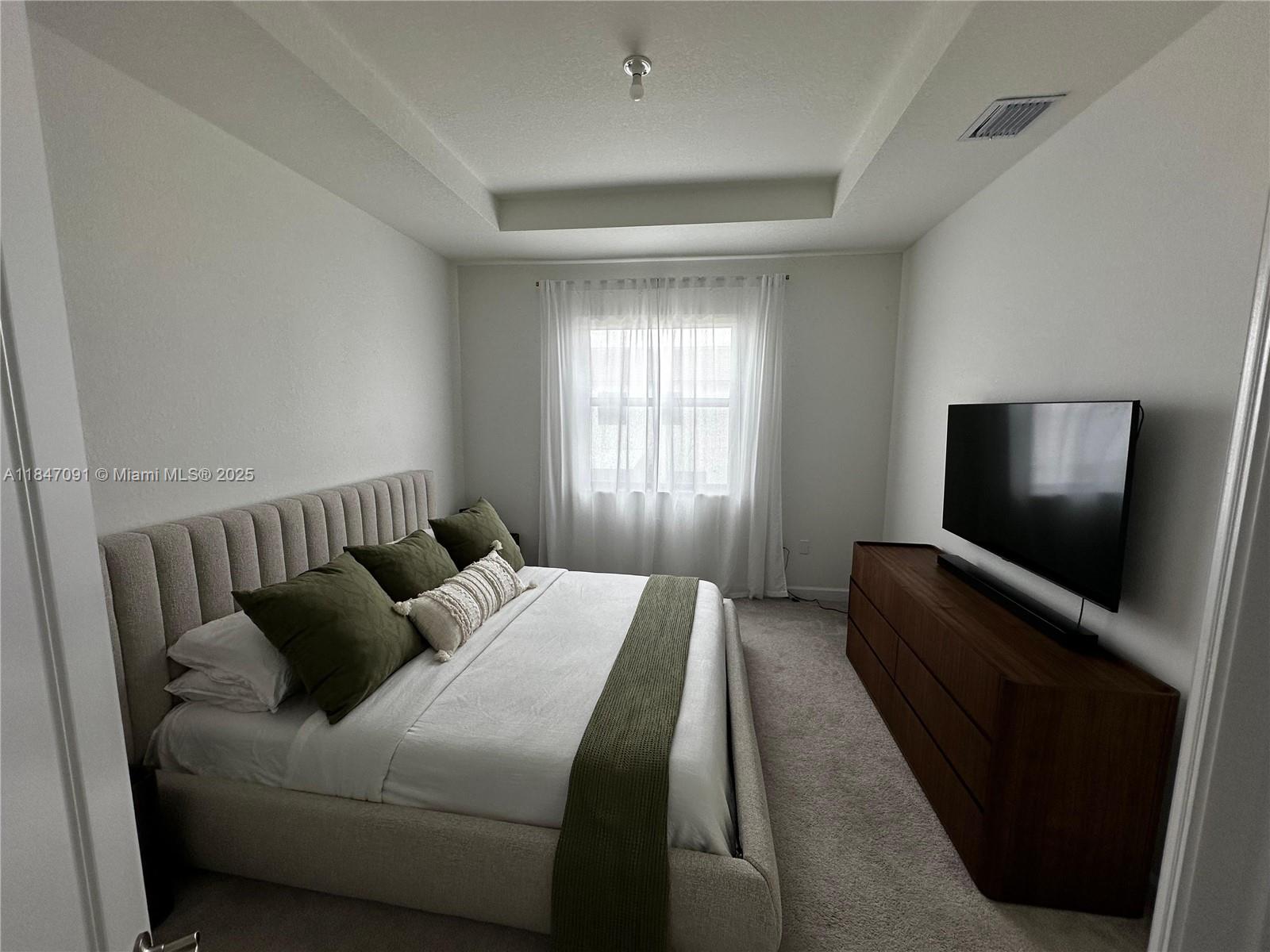 Подробнее 23156 3 / 3 1827 кв.футов $ 2025-12-22 0 Фото