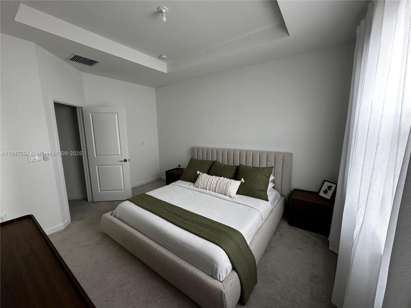 Подробнее 23156 3 / 3 1827 кв.футов $ 2025-12-22 0 Фото