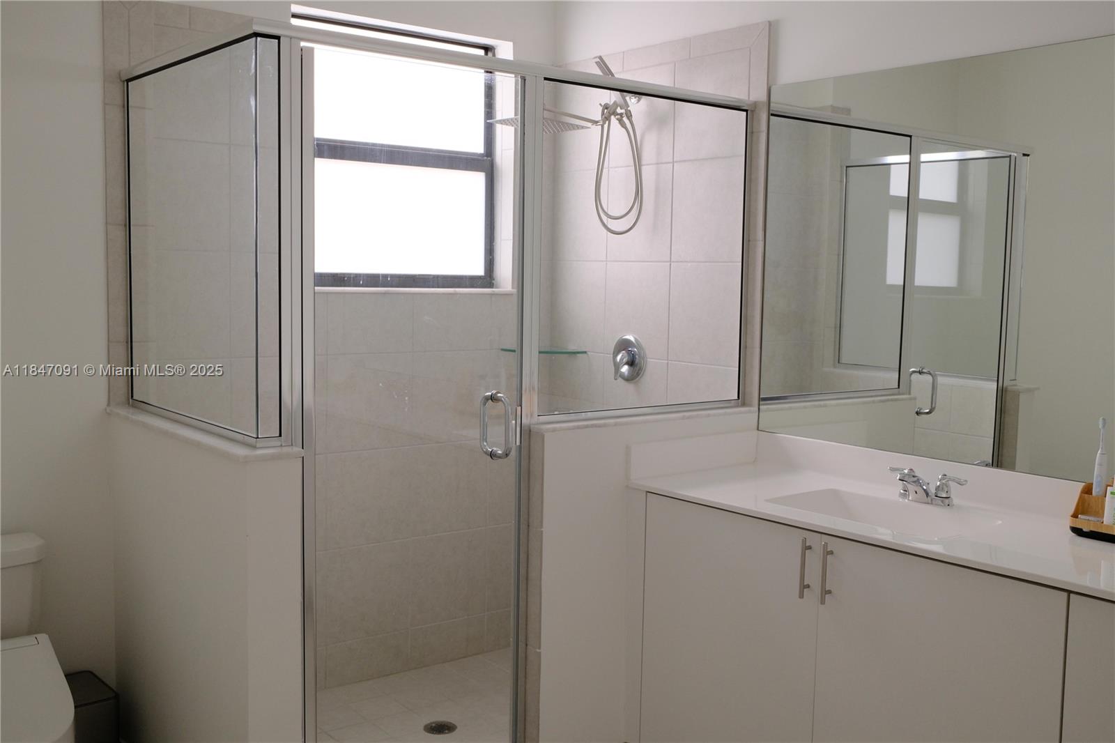 Подробнее 23156 3 / 3 1827 кв.футов $ 2025-12-22 0 Фото