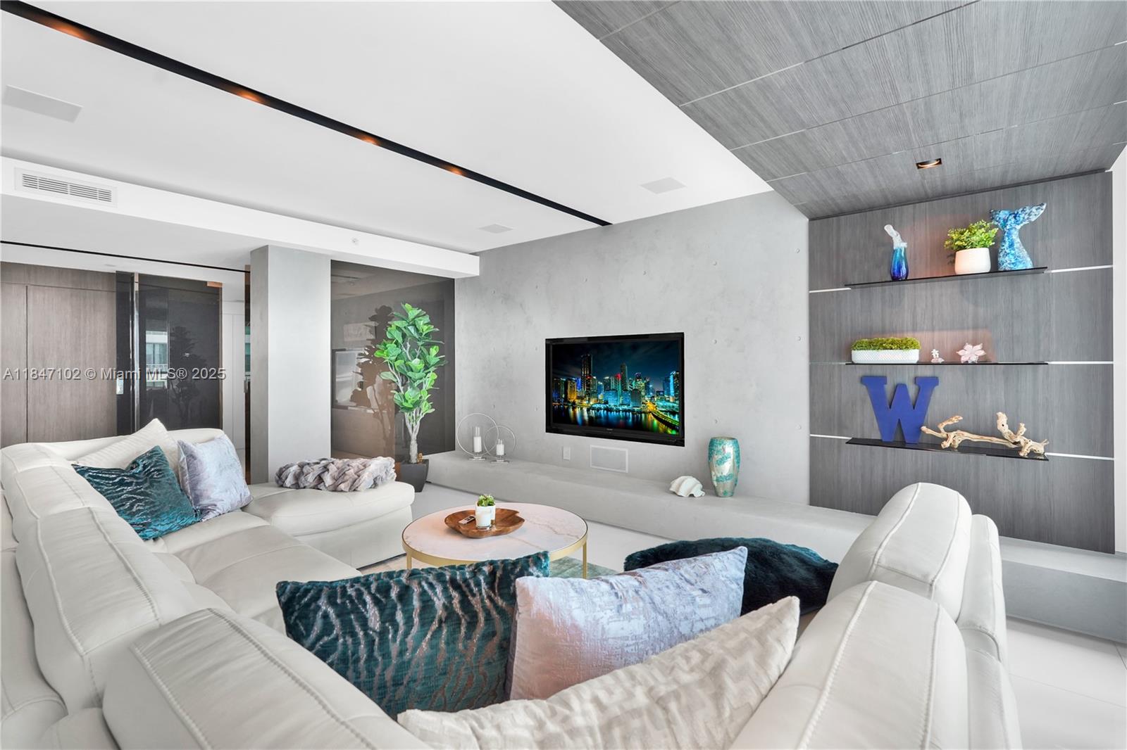 Photo of 3535 Ocean Drive  #2104, Hollywood, Florida, 33019 - 