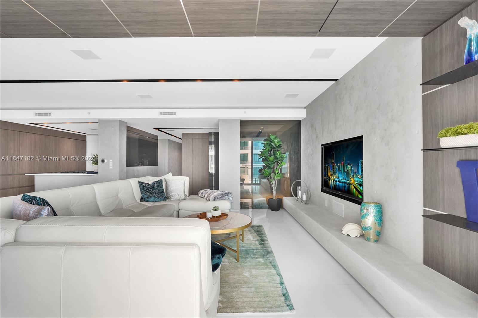 Photo of 3535 Ocean Drive  #2104, Hollywood, Florida, 33019 - 