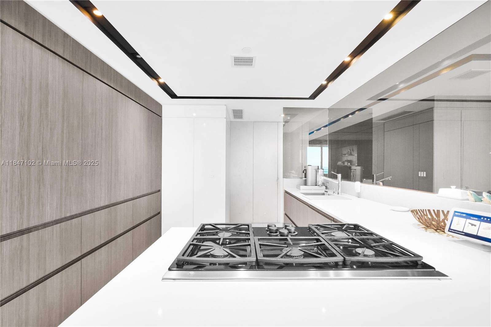 Photo of 3535 Ocean Drive  #2104, Hollywood, Florida, 33019 - 