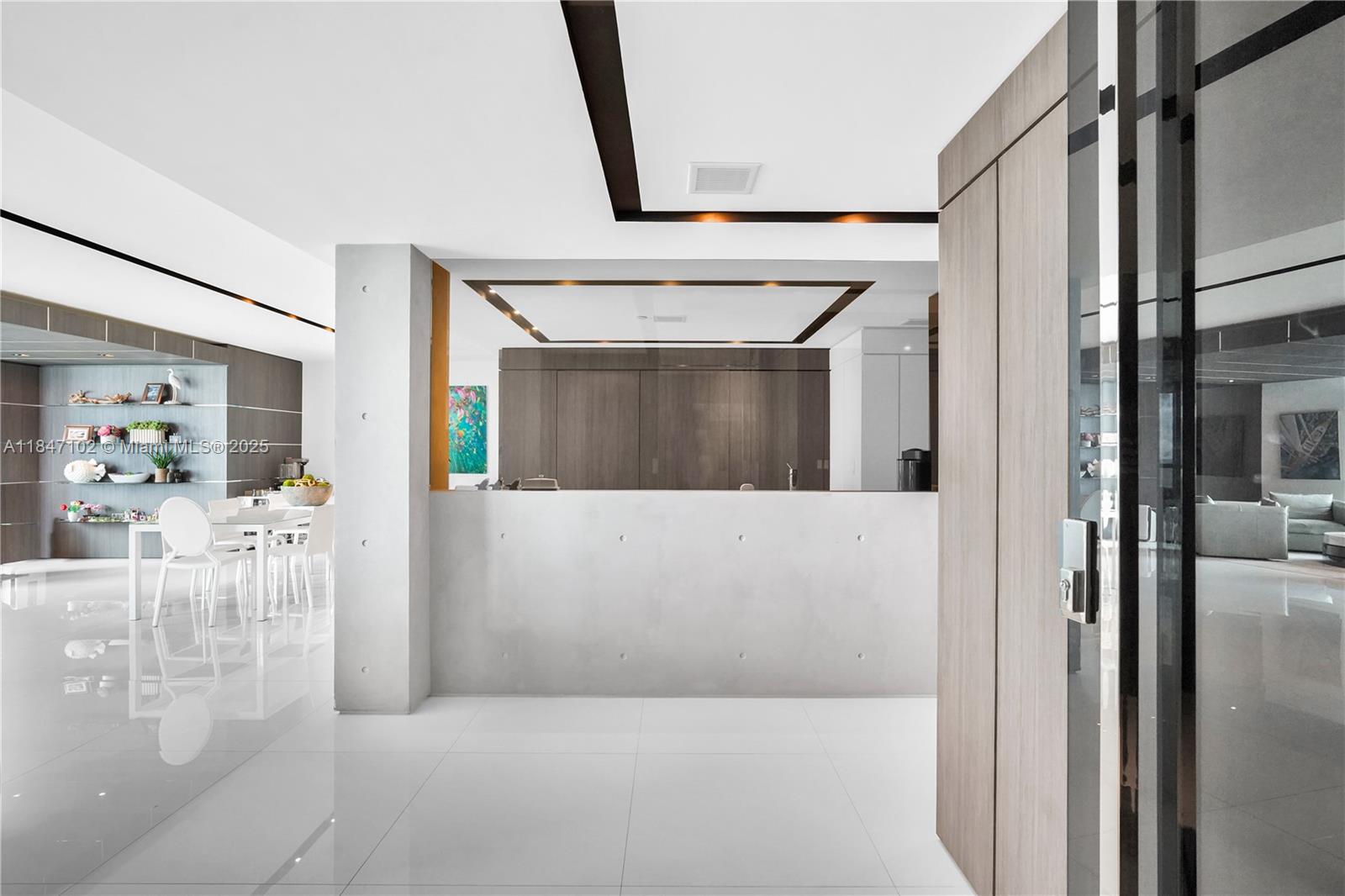 Photo of 3535 Ocean Drive  #2104, Hollywood, Florida, 33019 - 