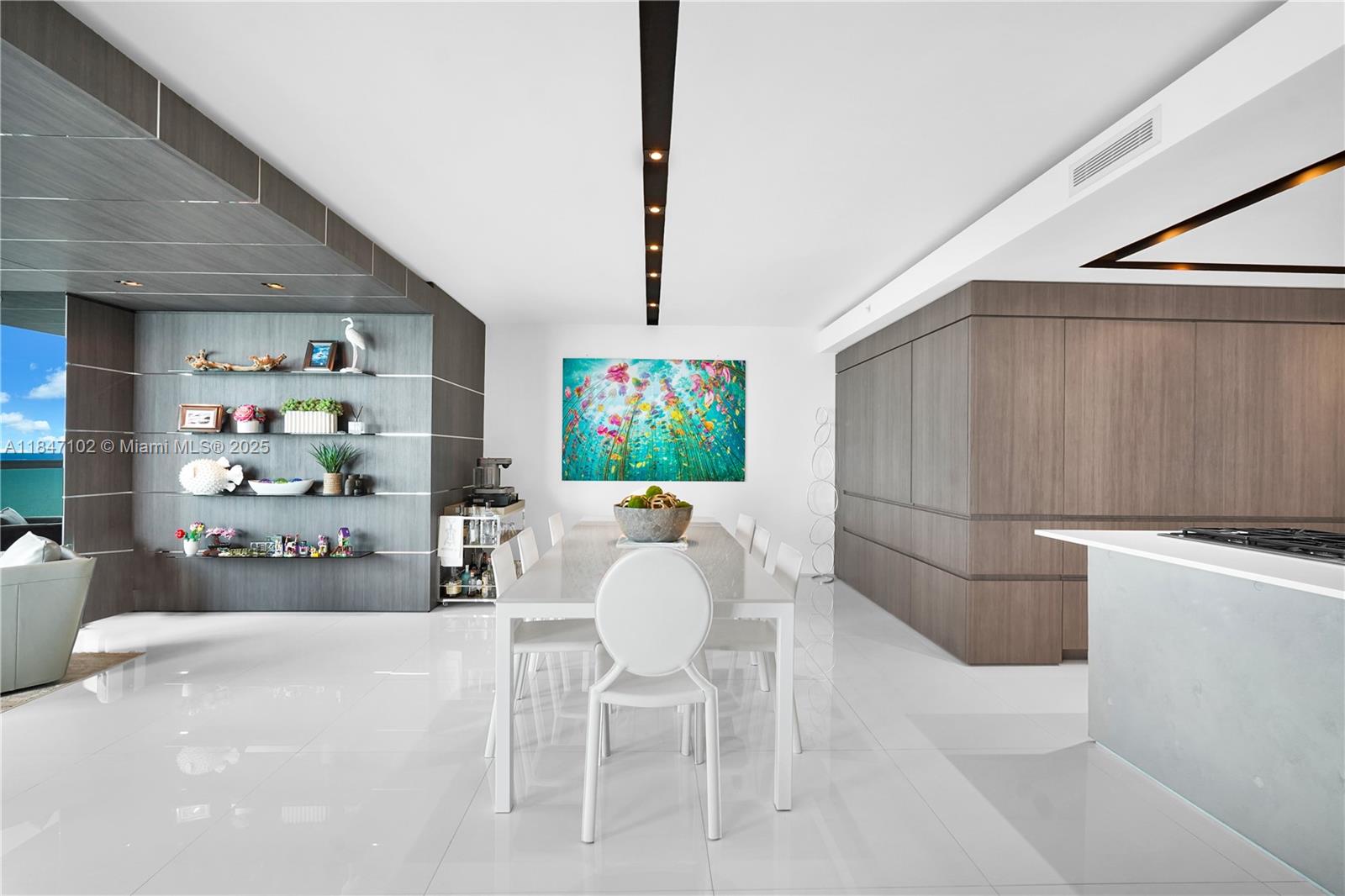 Photo of 3535 Ocean Drive  #2104, Hollywood, Florida, 33019 - 