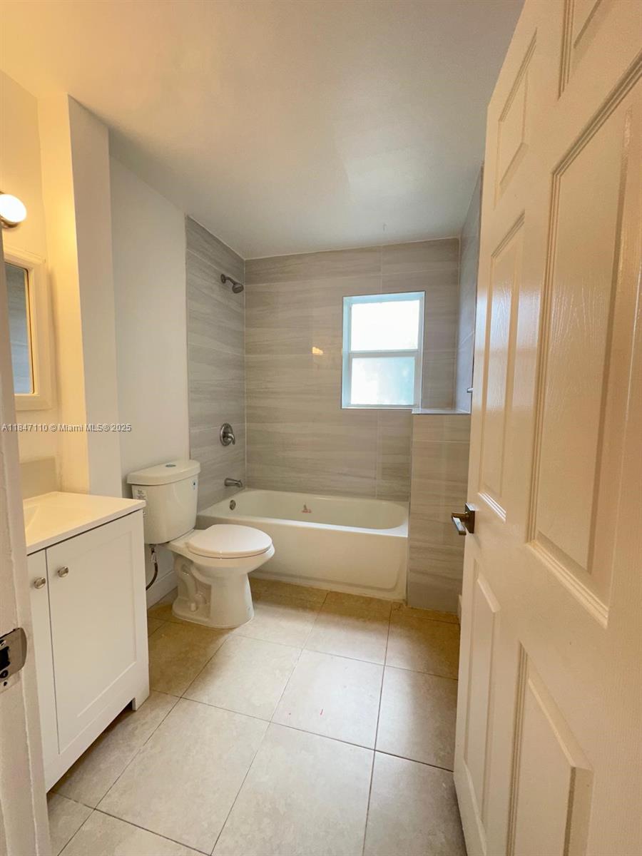 See details / sq. ft. $ 2025-07-25 0 Photo