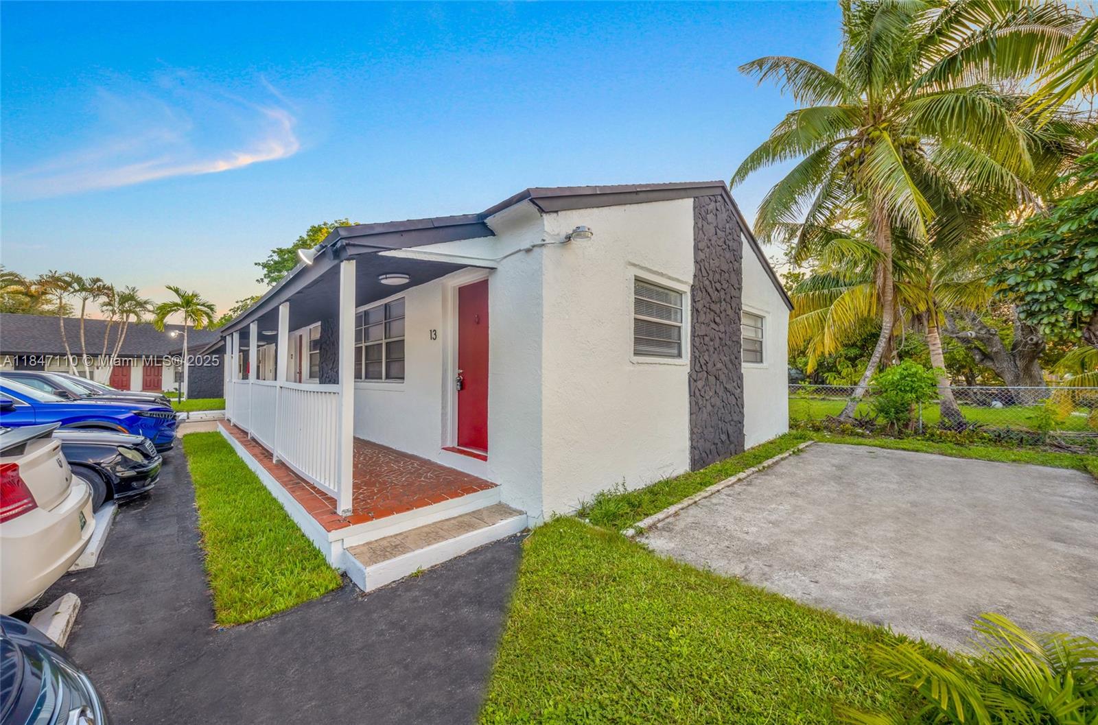See details / sq. ft. $ 2025-07-25 0 Photo