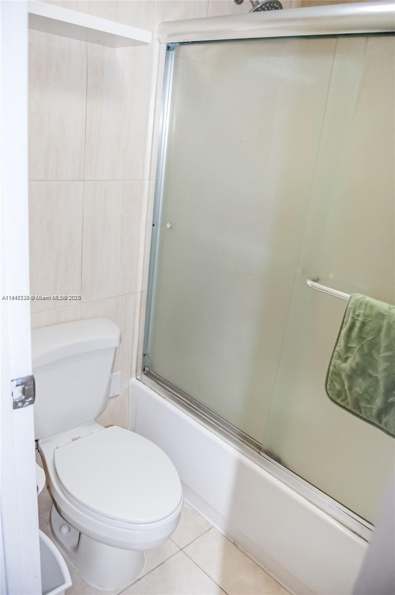 Photo of 3401 Country Club Dr  #706, Aventura, Florida, 33180 - 