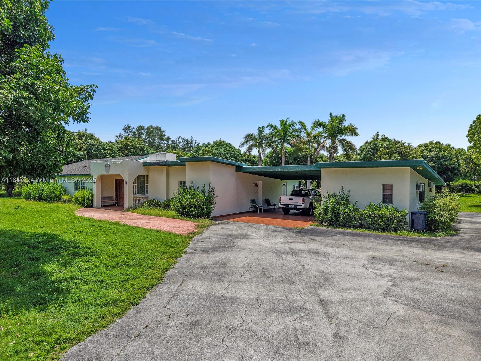 See details / sq. ft. $ 2025-07-25 0 Photo