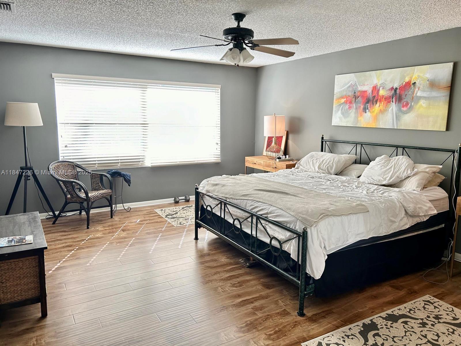 See details 10830 3 / 3 2165 sq. ft. $ 2025-07-25 0 Photo
