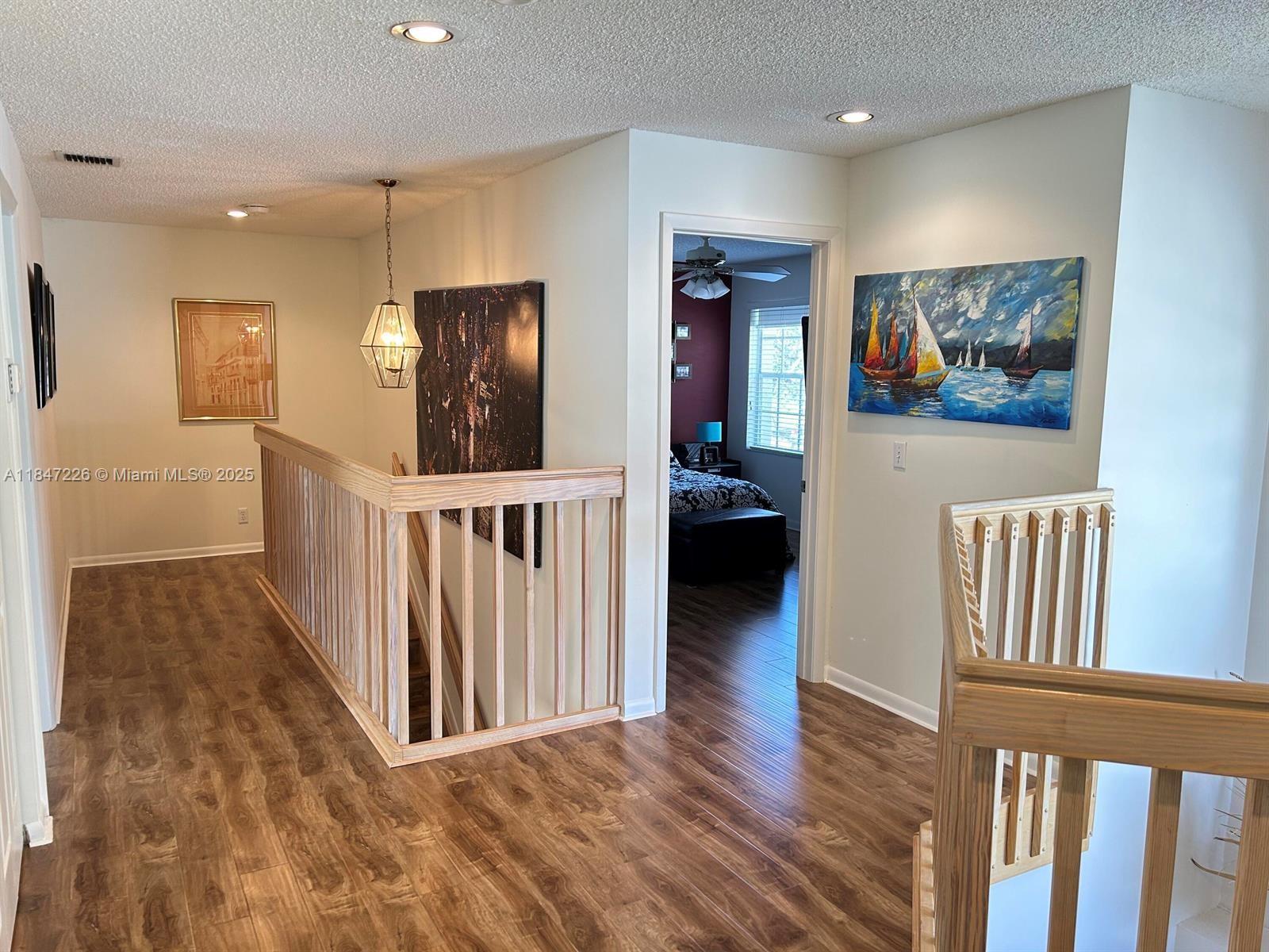 See details 10830 3 / 3 2165 sq. ft. $ 2025-07-25 0 Photo