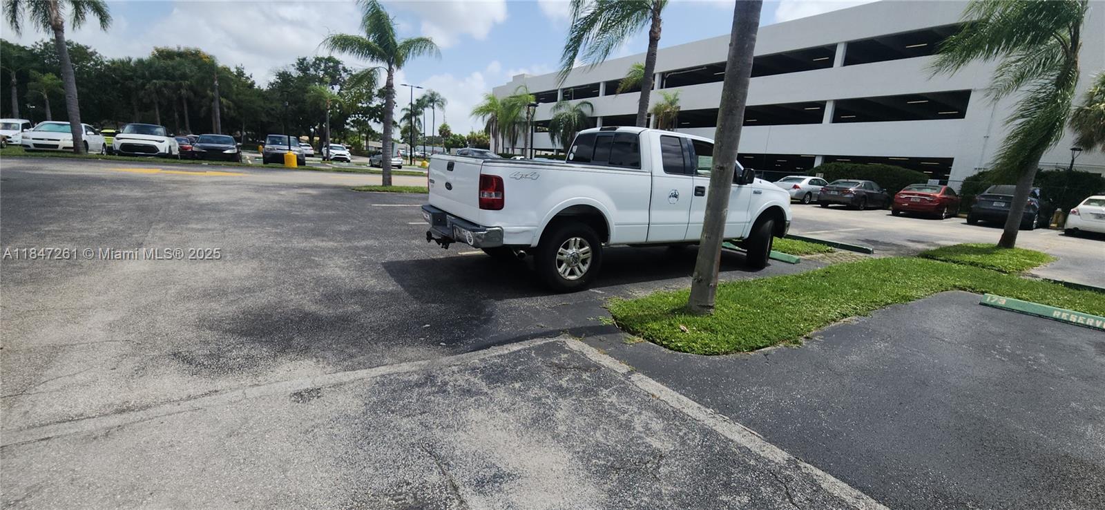 314 1 / 2 844 sq. ft. $ 2025-09-15 0 Photo