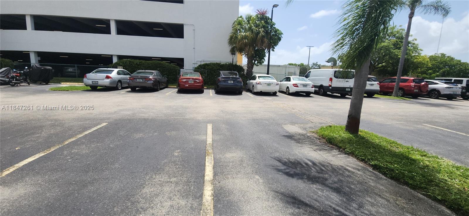 314 1 / 2 844 sq. ft. $ 2025-09-15 0 Photo