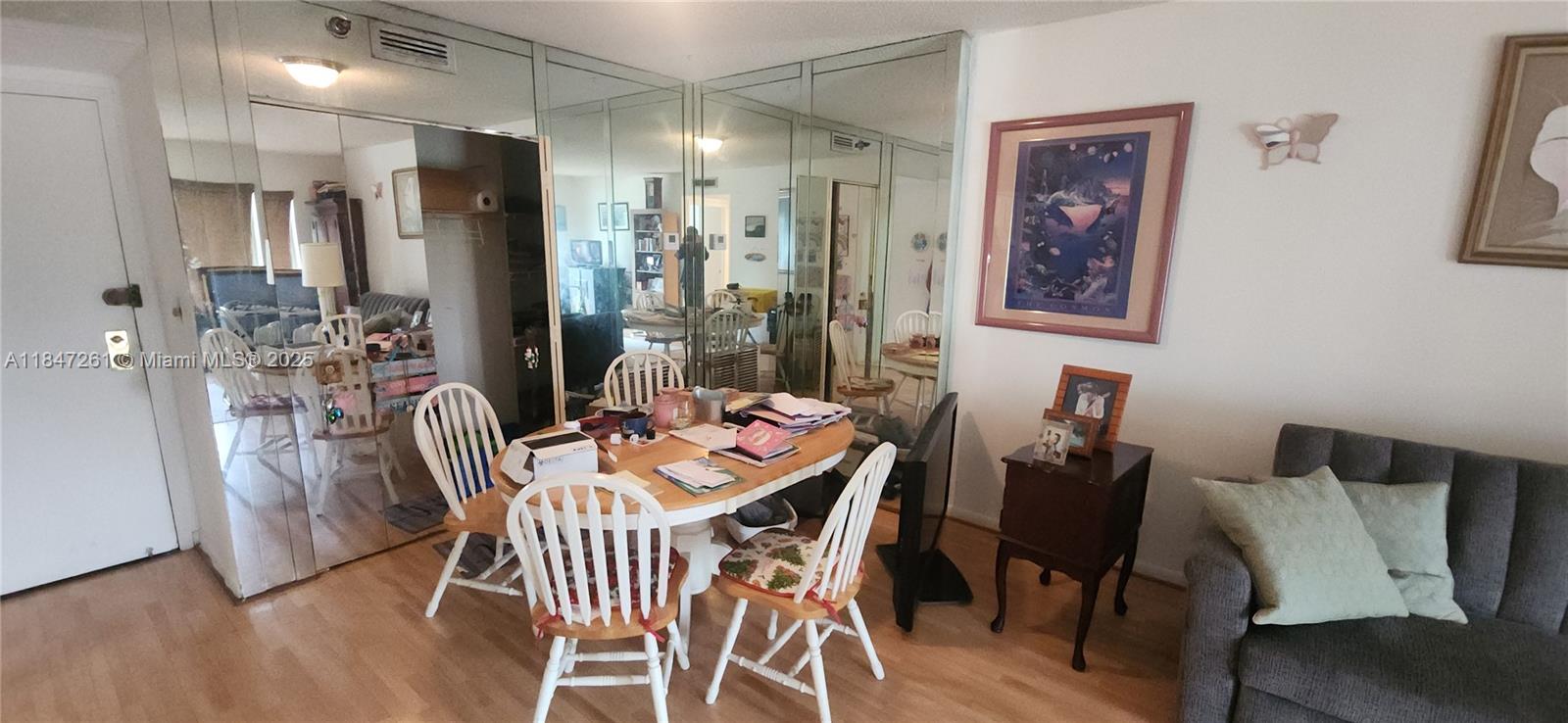 314 1 / 2 844 sq. ft. $ 2025-09-15 0 Photo
