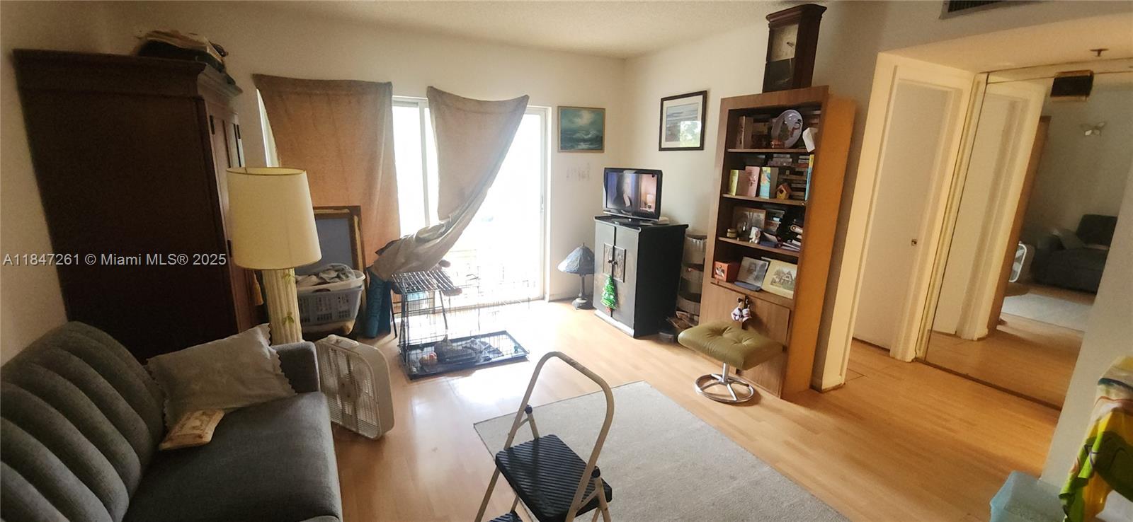 314 1 / 2 844 sq. ft. $ 2025-09-15 0 Photo