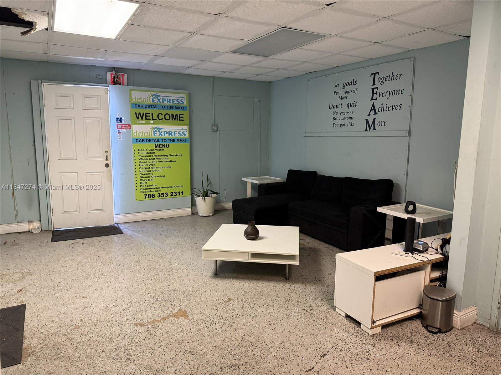 See details / sq. ft. $ 2025-07-25 0 Photo