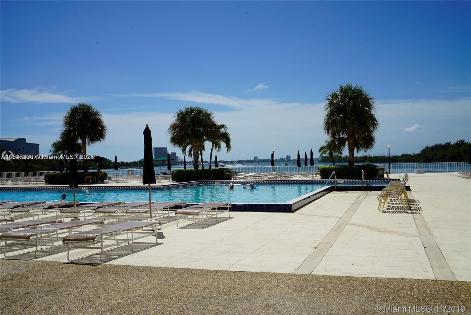 See details 1901 1 / 2 762 sq. ft. $ 2025-07-25 0 Photo