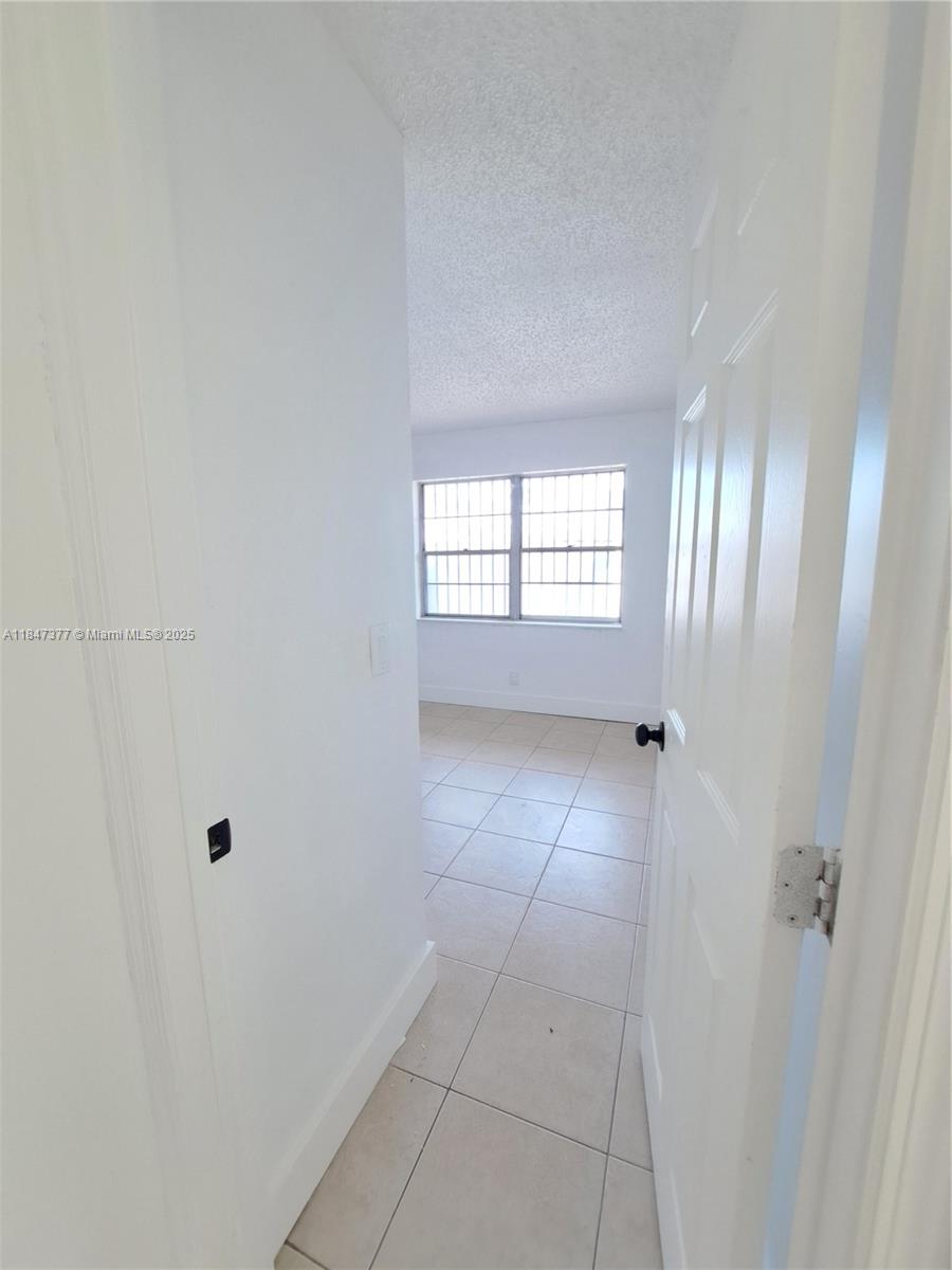 See details / 2852 sq. ft. $ 2025-07-25 0 Photo