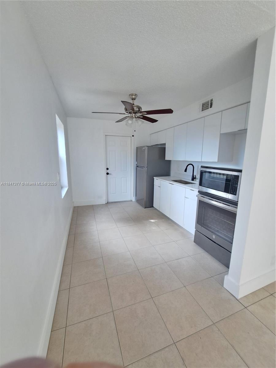See details / 2852 sq. ft. $ 2025-07-25 0 Photo