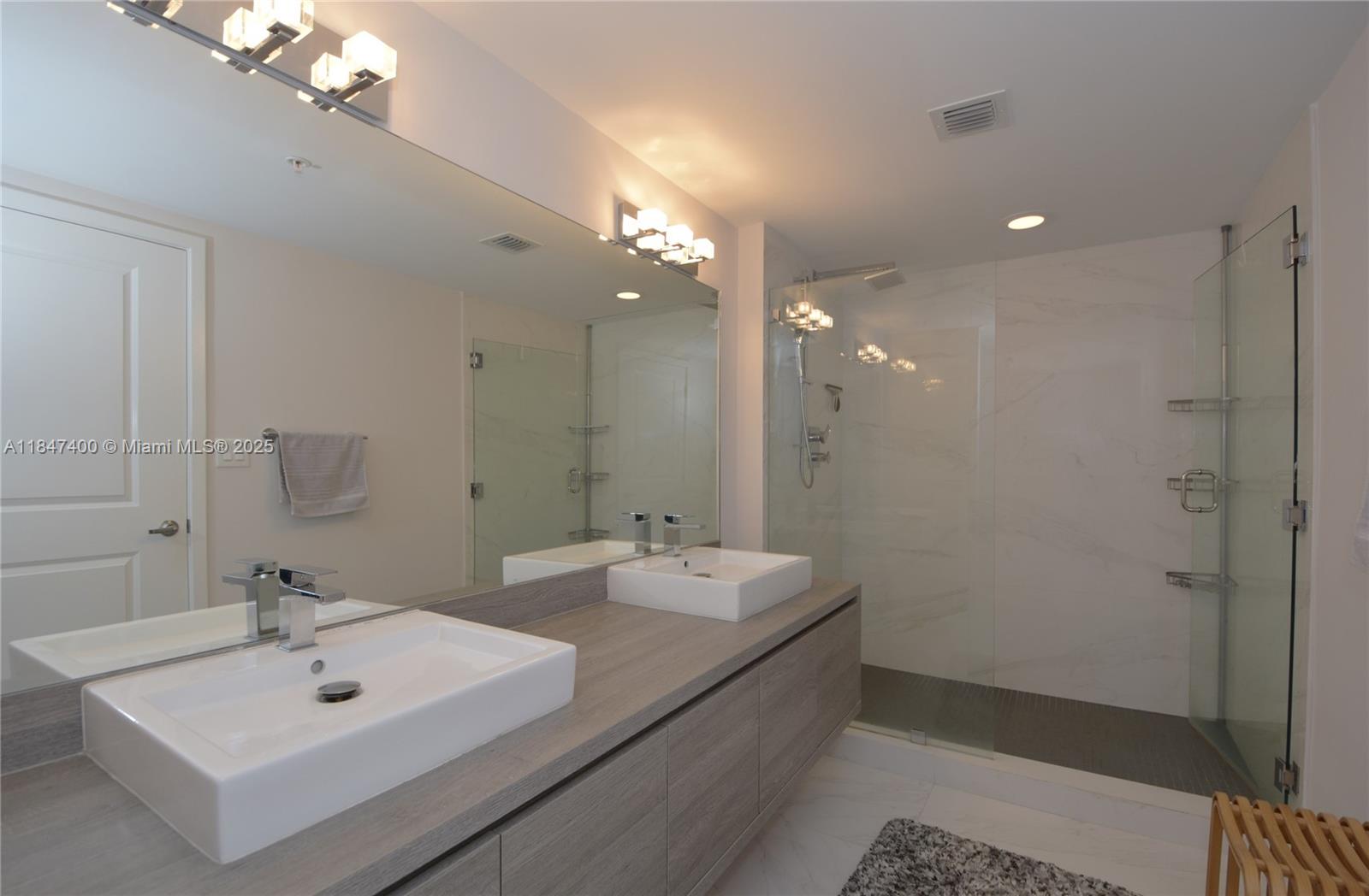 Photo of 400 Sunny Isles Blvd  #521, Sunny Isles Beach, Florida, 33160 - 
