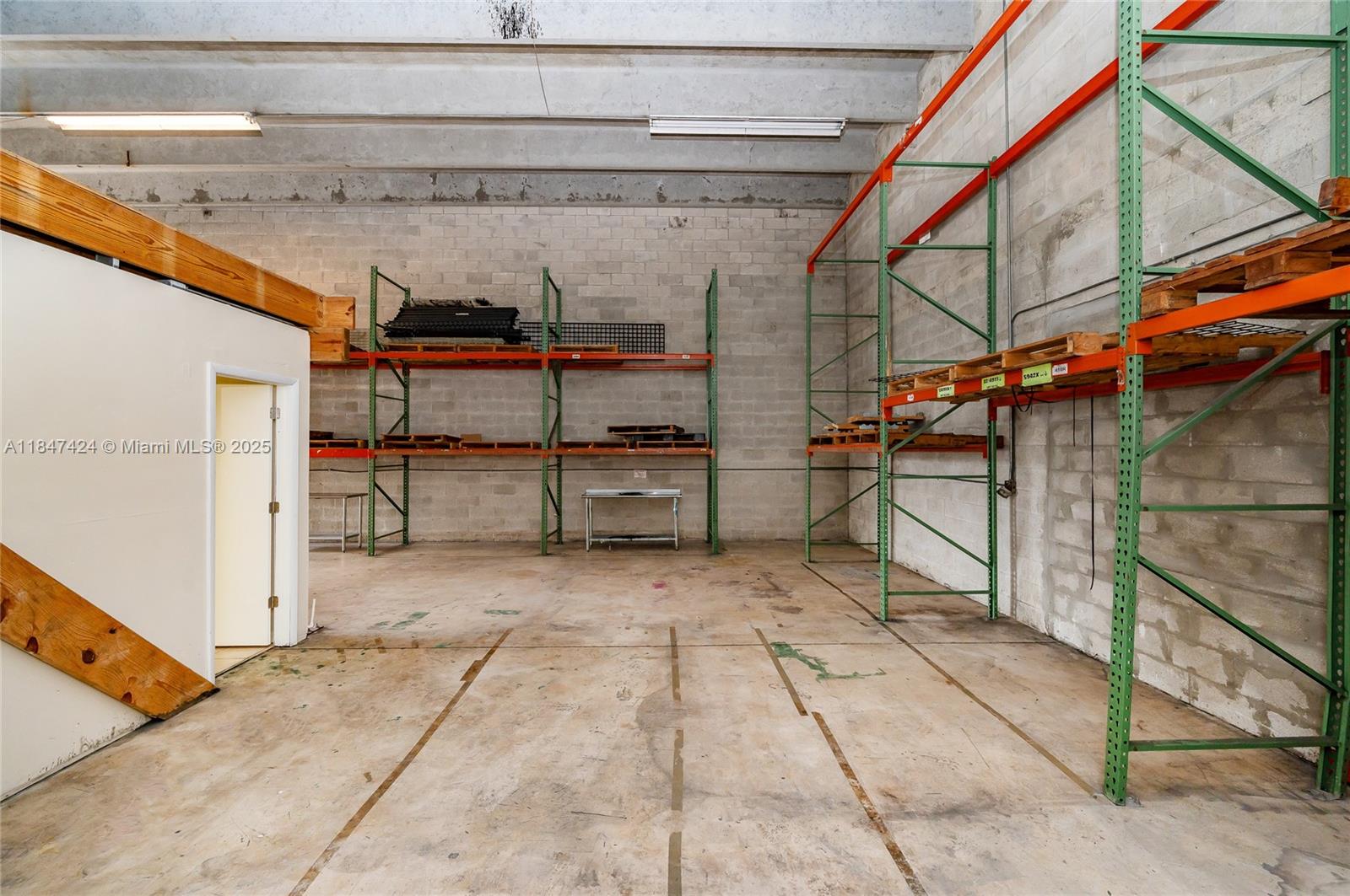 106  /   sq. ft. $ 2025-07-26 0 Photo