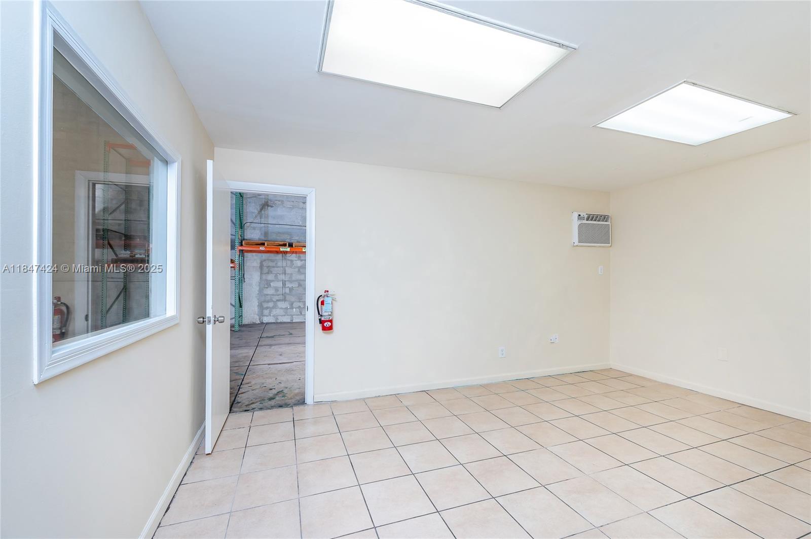 106  /   sq. ft. $ 2025-07-26 0 Photo