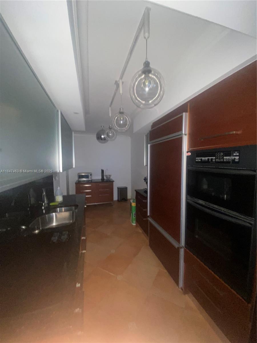 See details 408 3 / 3 1571 sq. ft. $ 2025-07-26 0 Photo
